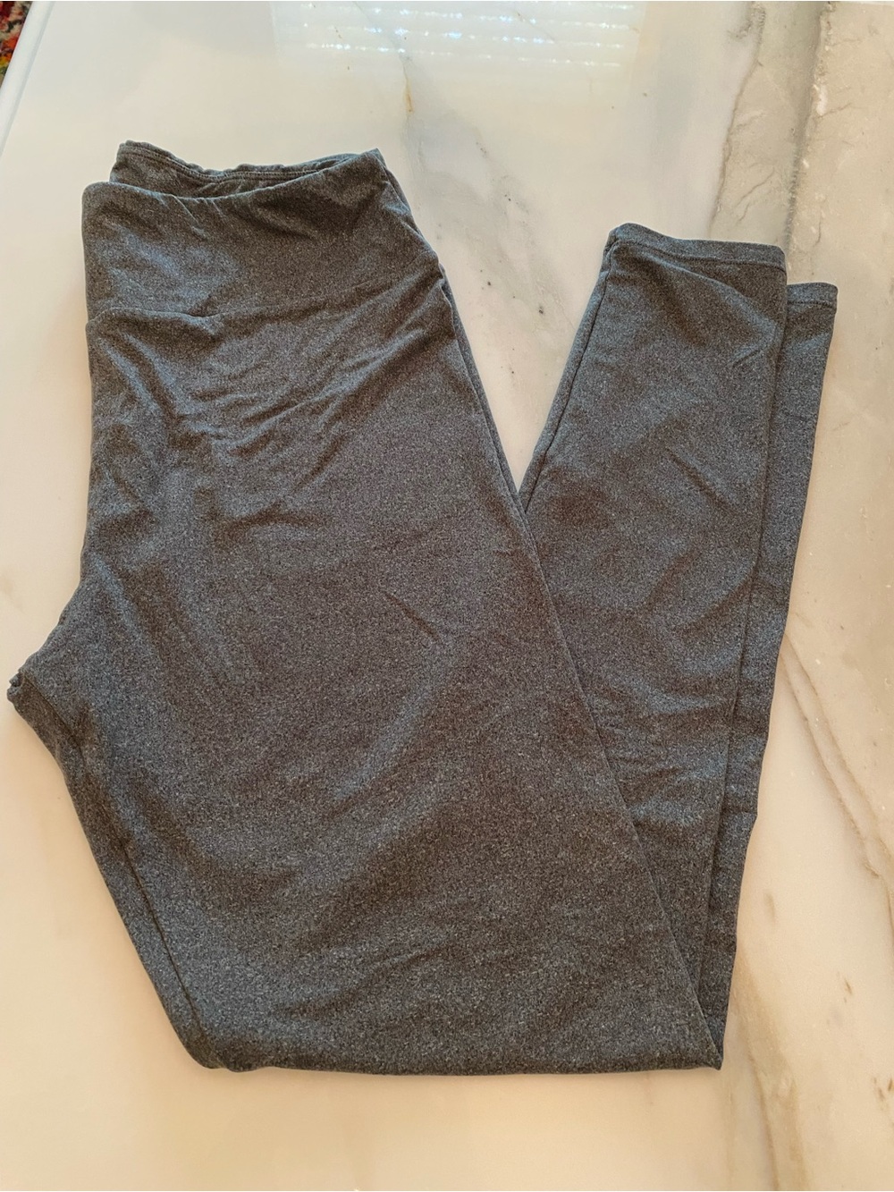 LuLaRoe Gray Heather Leggings